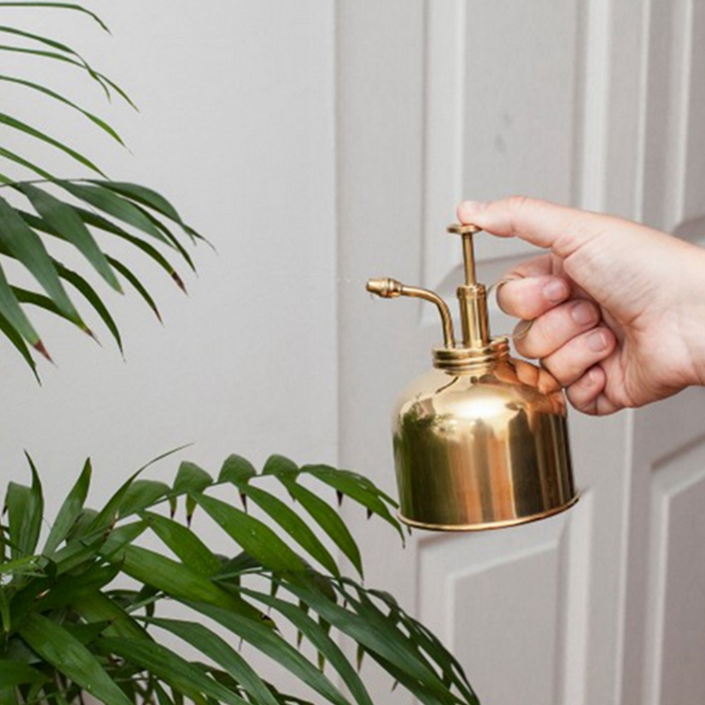ทองเหลืองรดน้ําสเปรย์ขวด Vinta - Gardening Tools Vintage บทวิจารณ์และราคา